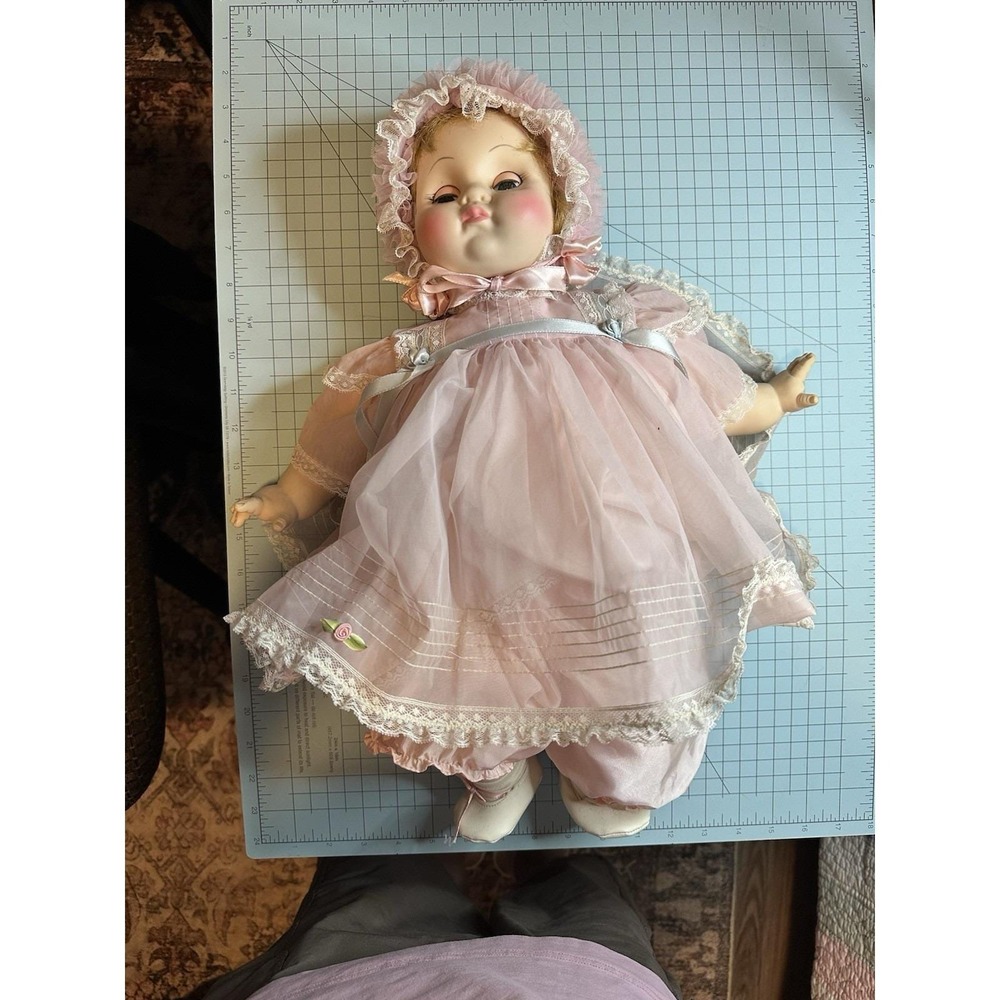 Madame Alexander "Mary Mine" Vintage 19 inch Baby Doll with Tag & Box